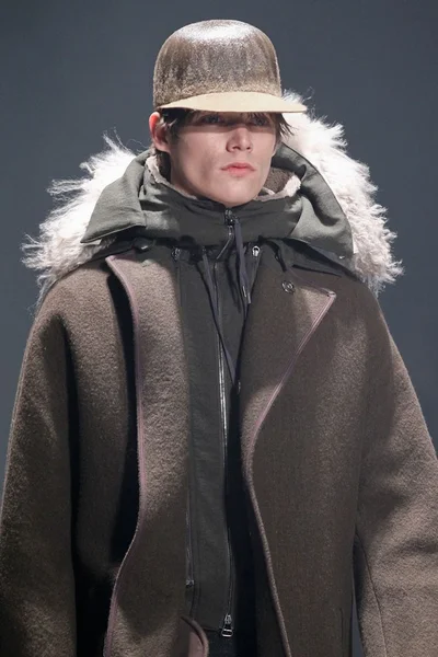 Look 37